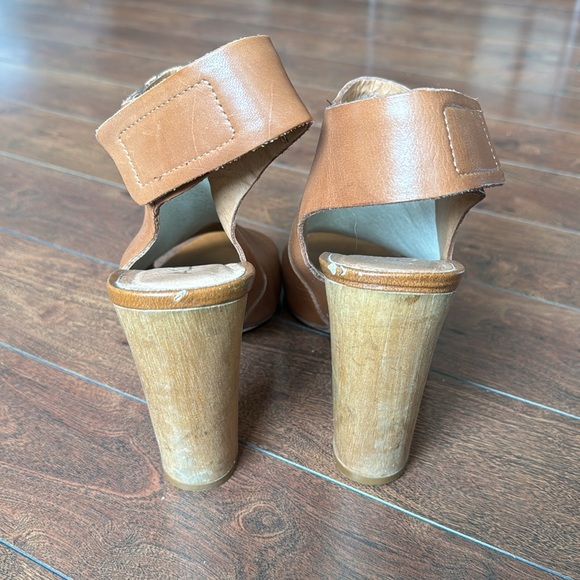 Aldo Heels - Picture 3 of 8